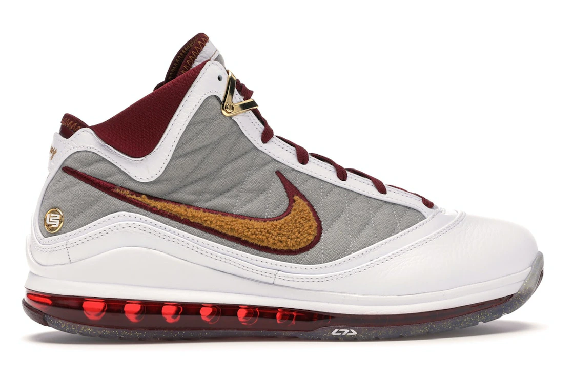 Vue 36 de Nike LeBron 7 MVP (2020)