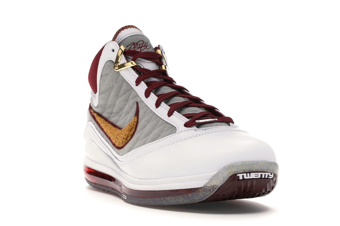 Vue 7 de Nike LeBron 7 MVP (2020)