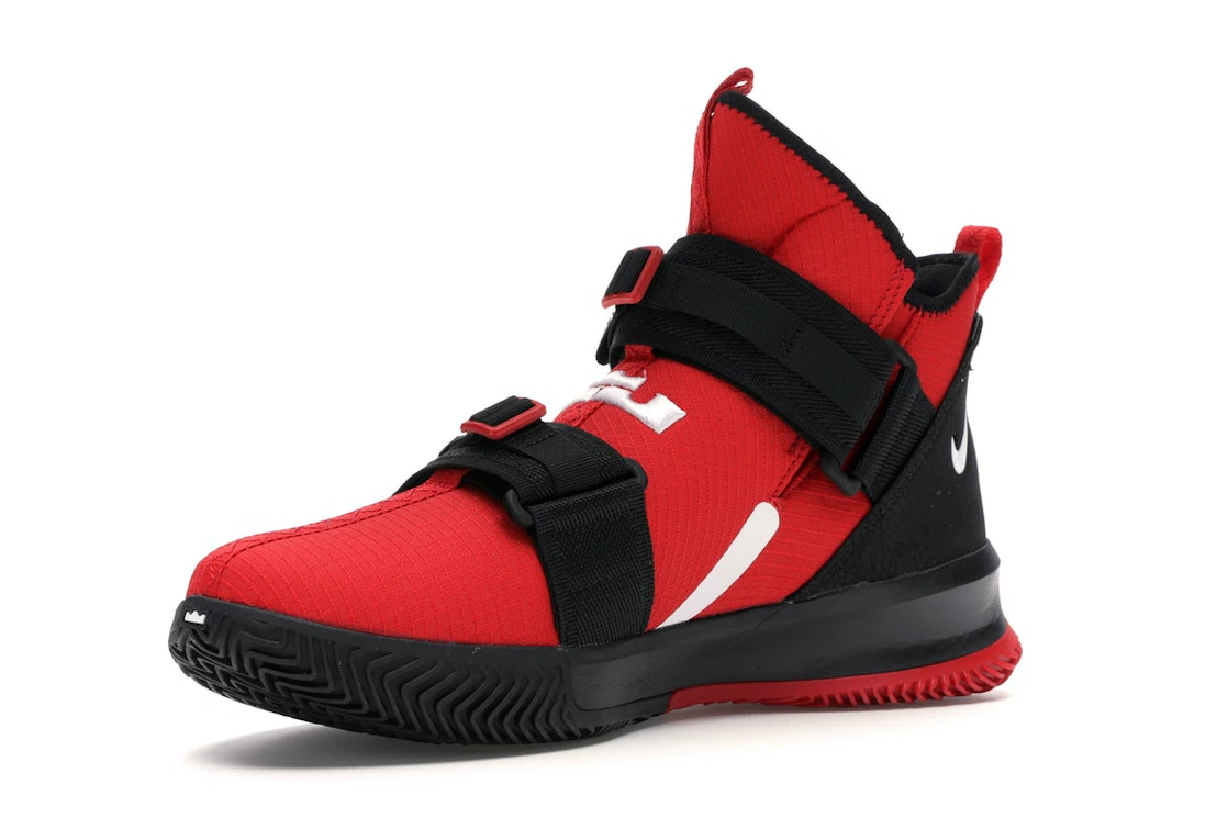 Vue 15 de Nike LeBron Soldier 13 SFG University Red
