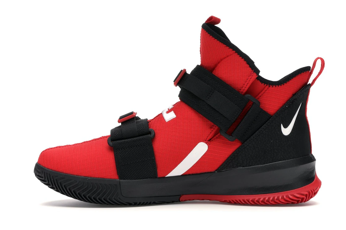 Vue 19 de Nike LeBron Soldier 13 SFG University Red