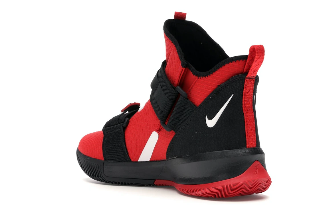 Vue 24 de Nike LeBron Soldier 13 SFG University Red