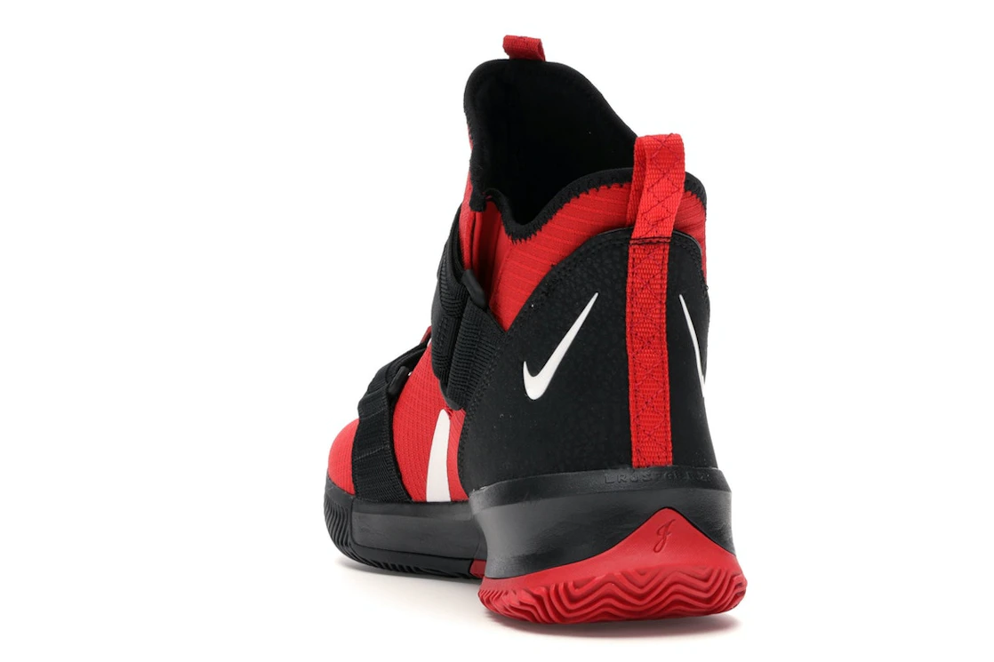 Vue 26 de Nike LeBron Soldier 13 SFG University Red