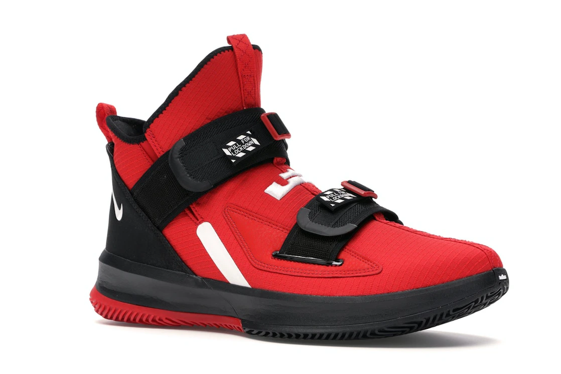 Vue 4 de Nike LeBron Soldier 13 SFG University Red