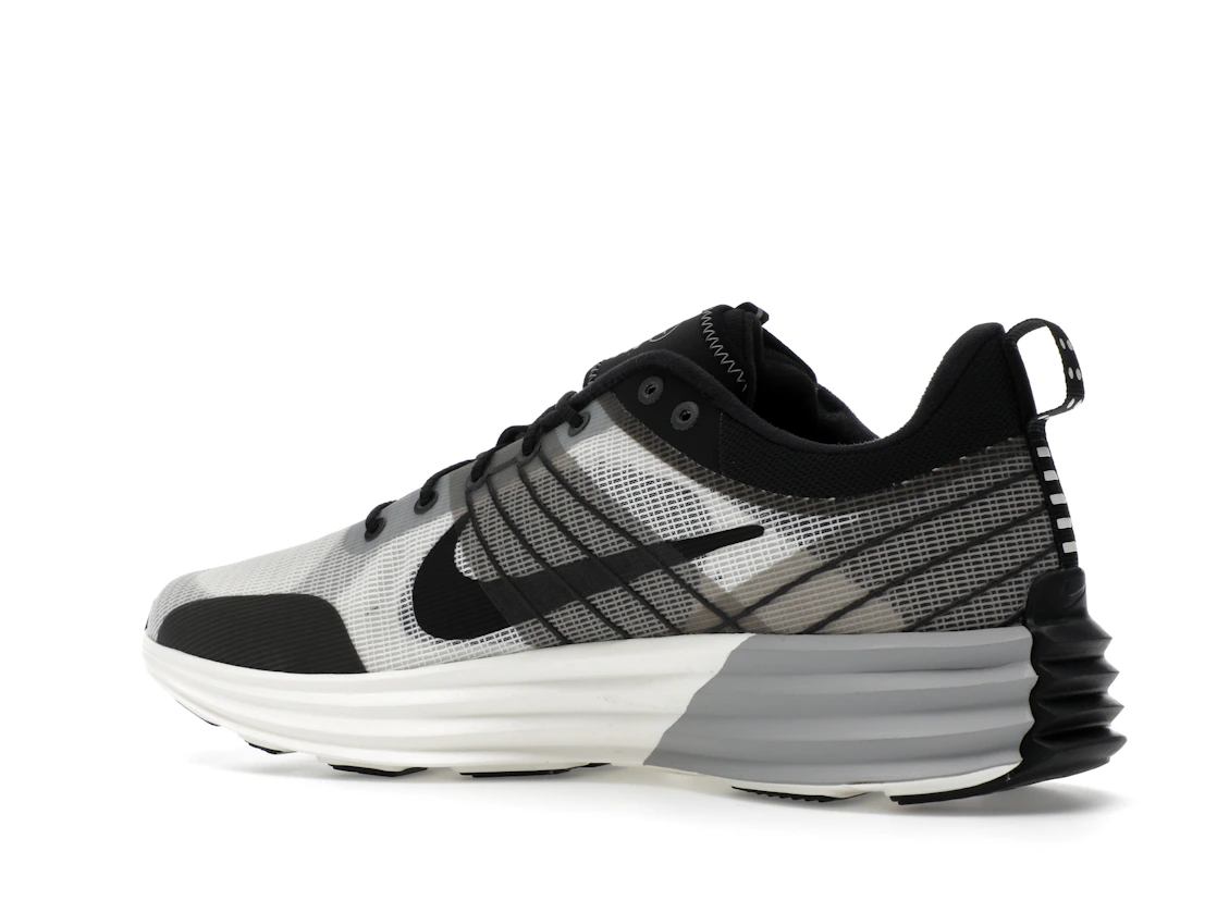 Vue 22 de Nike Lunar Roam Summit White Black