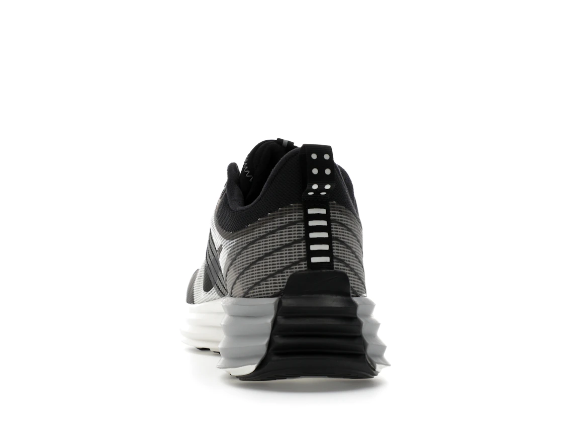 Vue 27 de Nike Lunar Roam Summit White Black