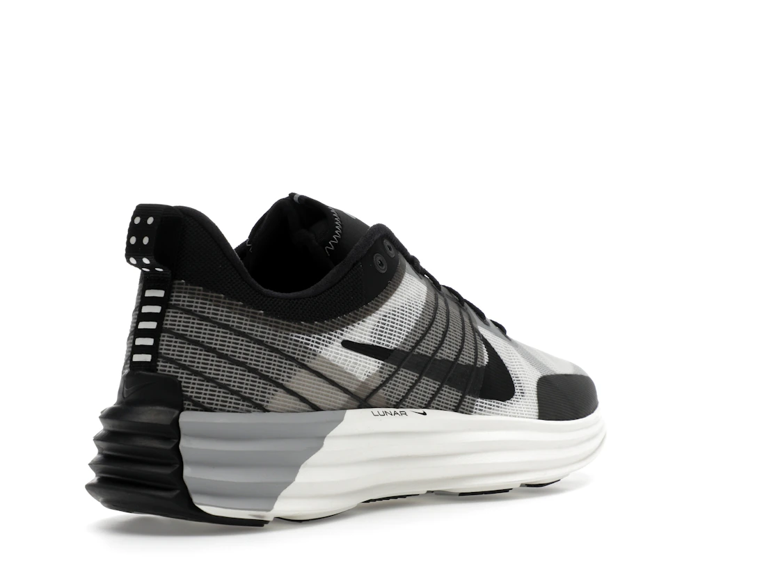 Vue 32 de Nike Lunar Roam Summit White Black