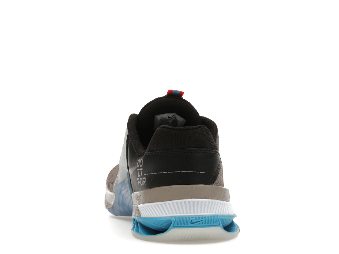 Vue 27 de Nike Metcon 7 AMP Enigma Stone