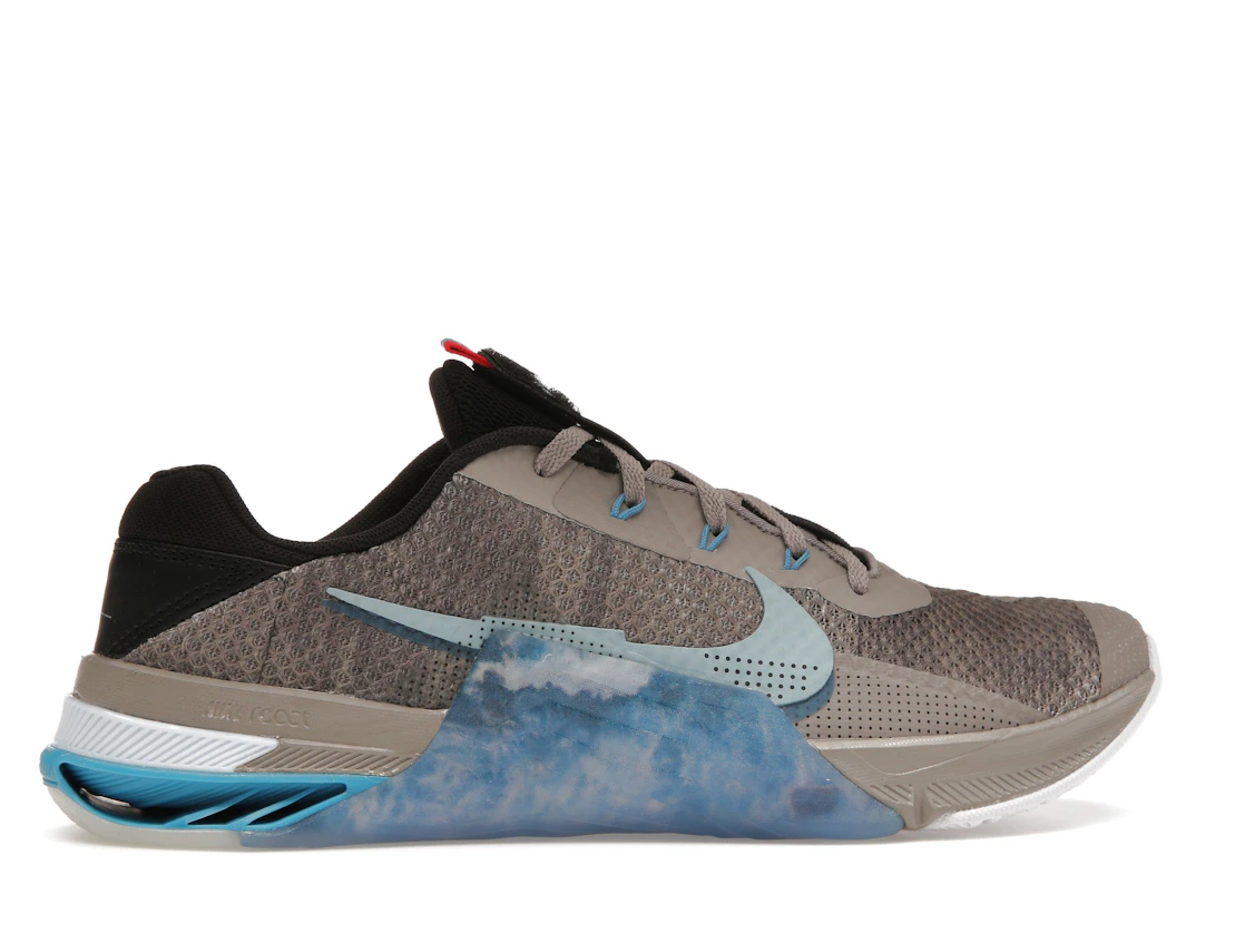 Vue 36 de Nike Metcon 7 AMP Enigma Stone