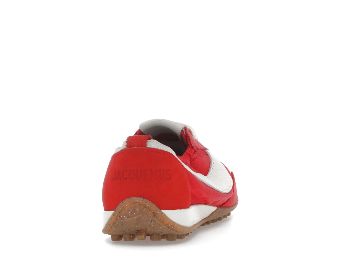 Vue 29 de Nike Moon Shoe SP Jacquemus University Red 