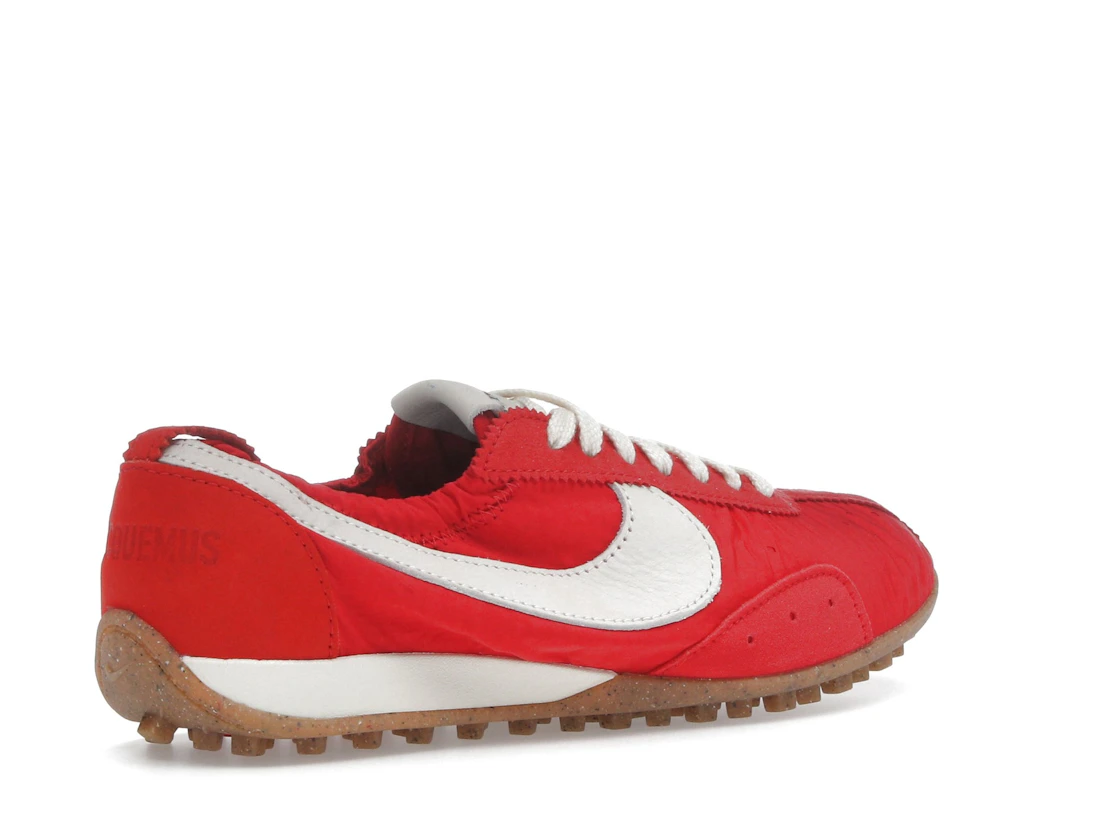 Vue 33 de Nike Moon Shoe SP Jacquemus University Red 