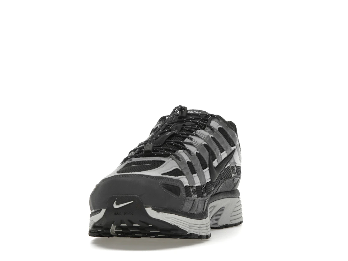 Vue 12 de Nike P-6000 Anthracite Smoke Grey