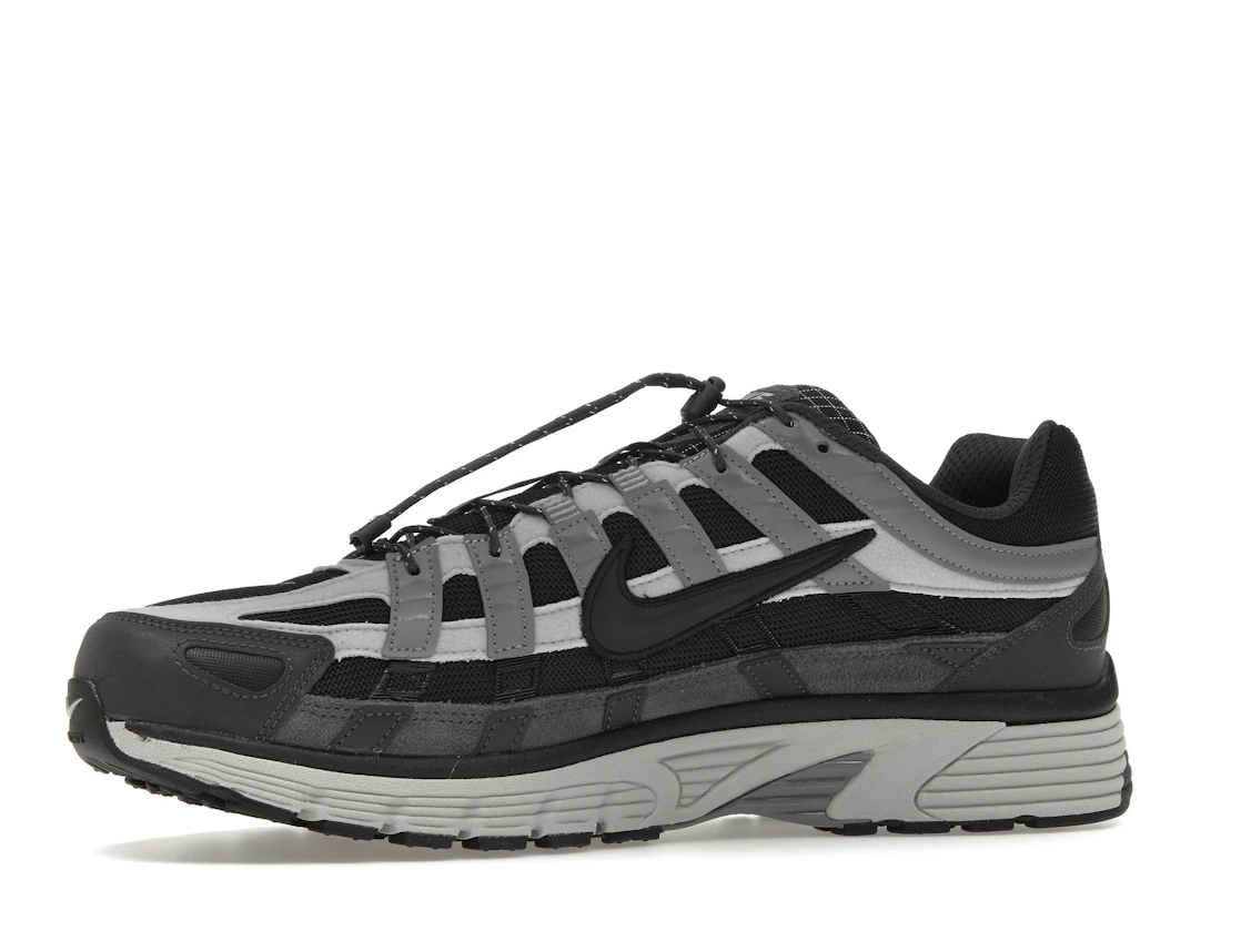 Vue 17 de Nike P-6000 Anthracite Smoke Grey