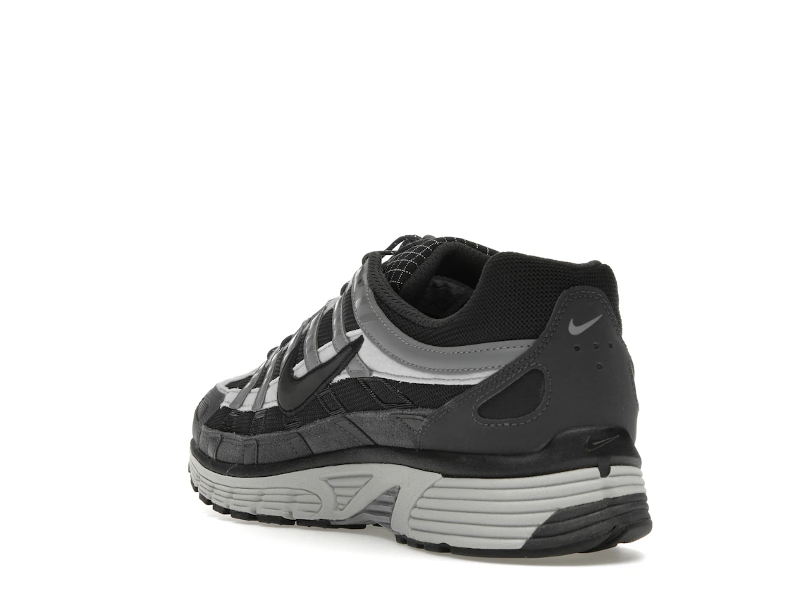 Vue 25 de Nike P-6000 Anthracite Smoke Grey
