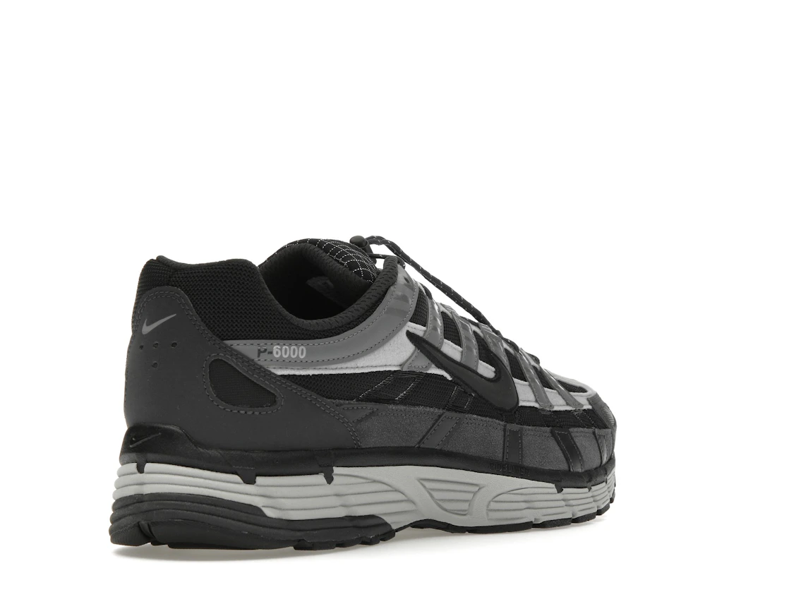 Vue 32 de Nike P-6000 Anthracite Smoke Grey