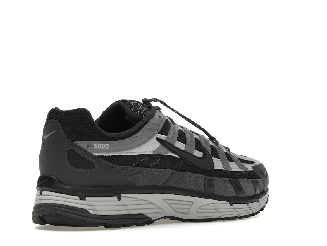 Vue 33 de Nike P-6000 Anthracite Smoke Grey