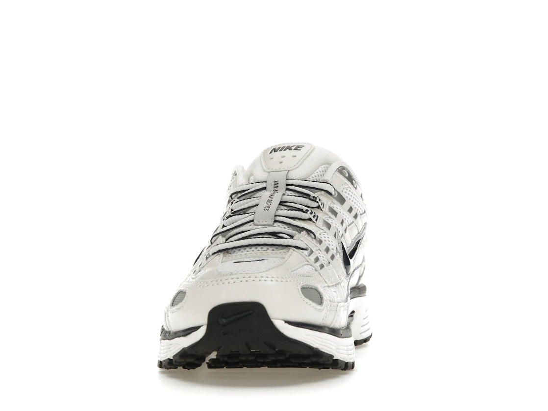 Vue 11 de Nike P-6000 Obsidian Summit White