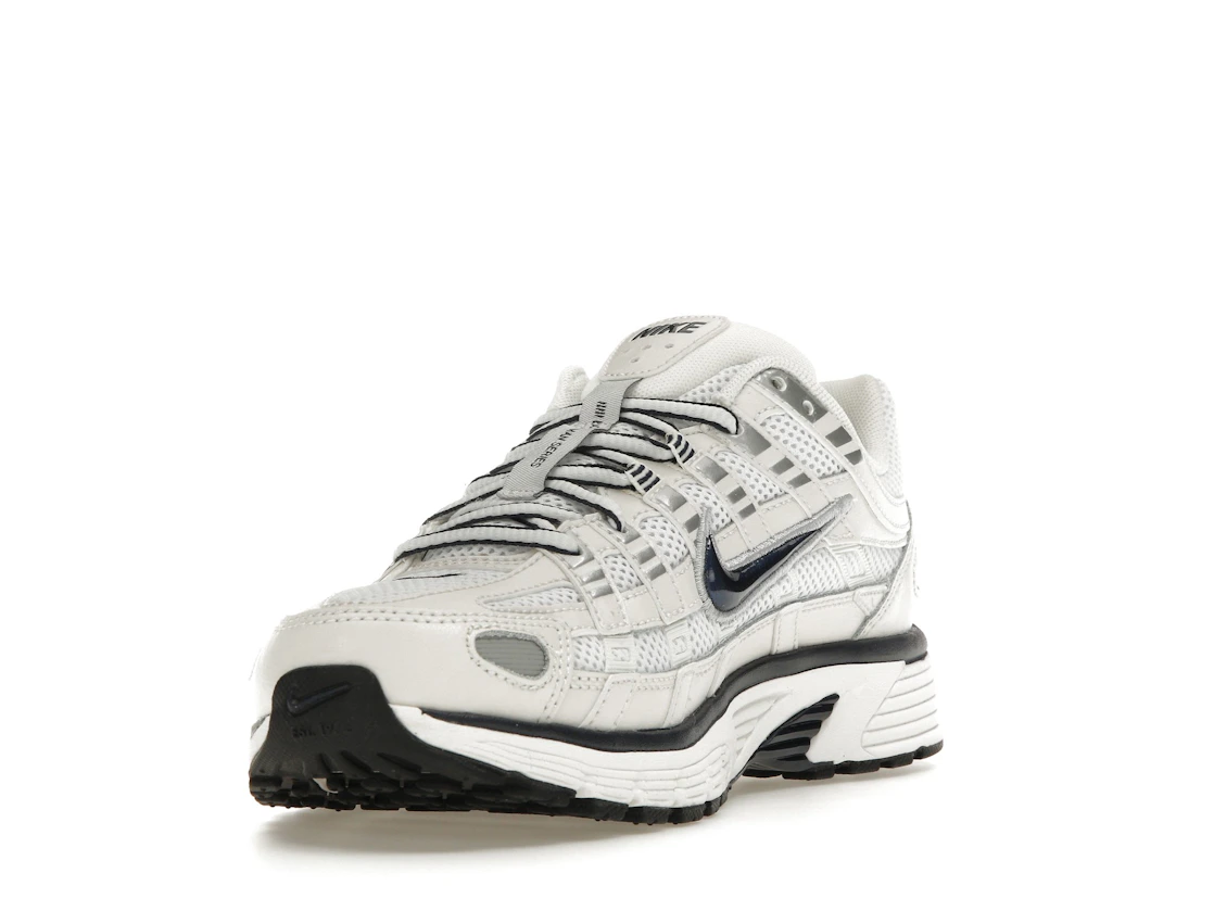 Vue 13 de Nike P-6000 Obsidian Summit White