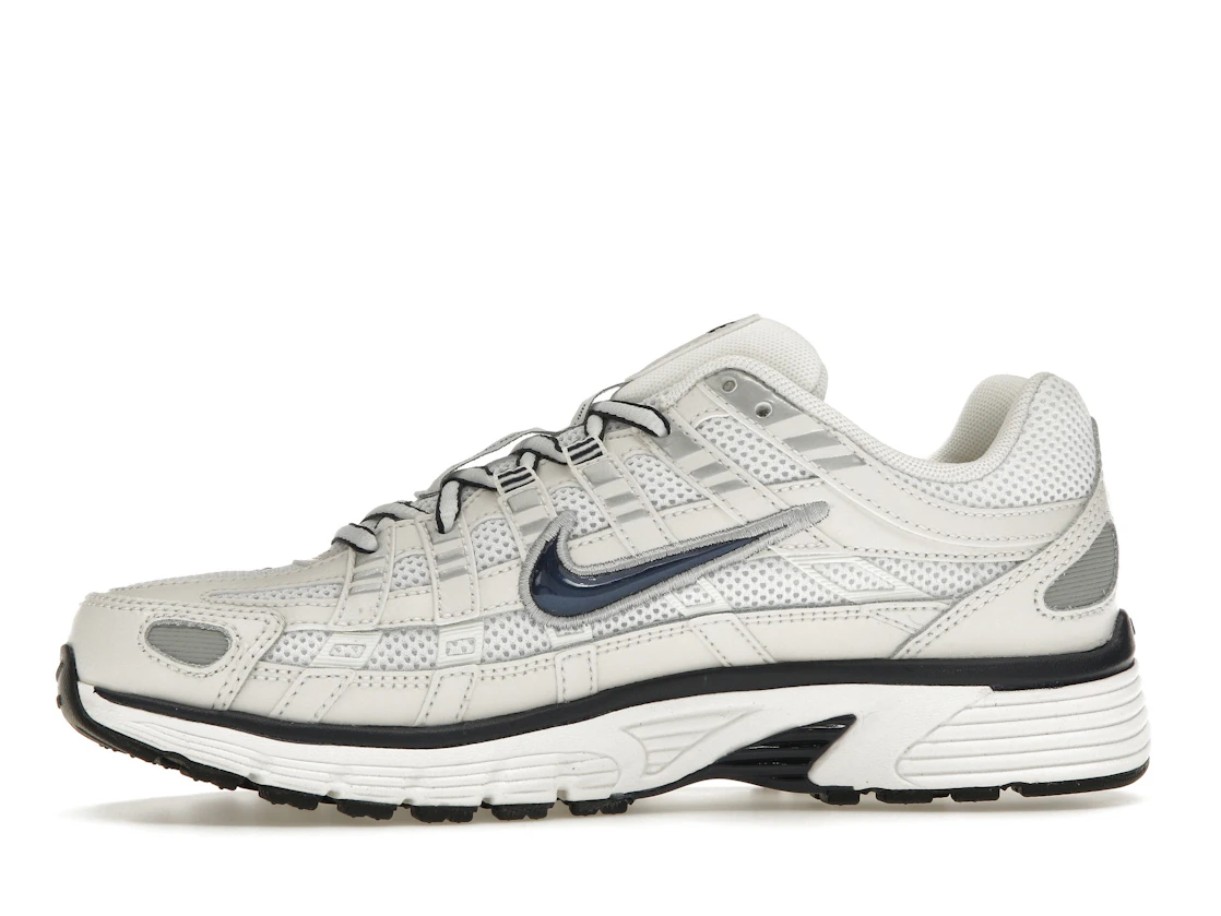 Vue 18 de Nike P-6000 Obsidian Summit White