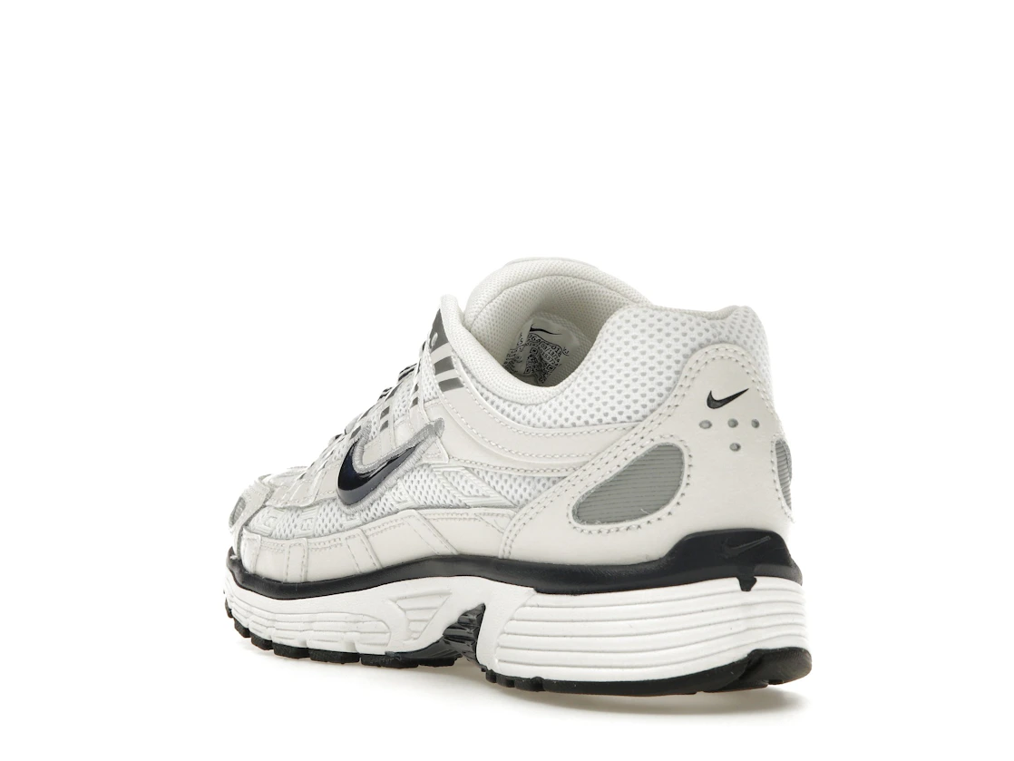 Vue 25 de Nike P-6000 Obsidian Summit White