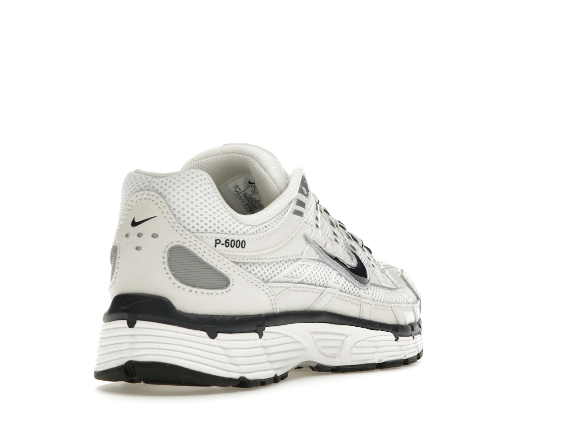 Vue 31 de Nike P-6000 Obsidian Summit White