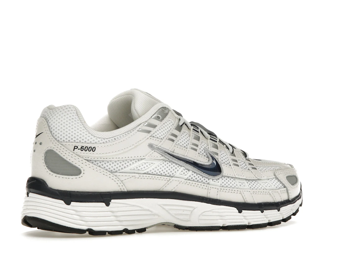 Vue 34 de Nike P-6000 Obsidian Summit White
