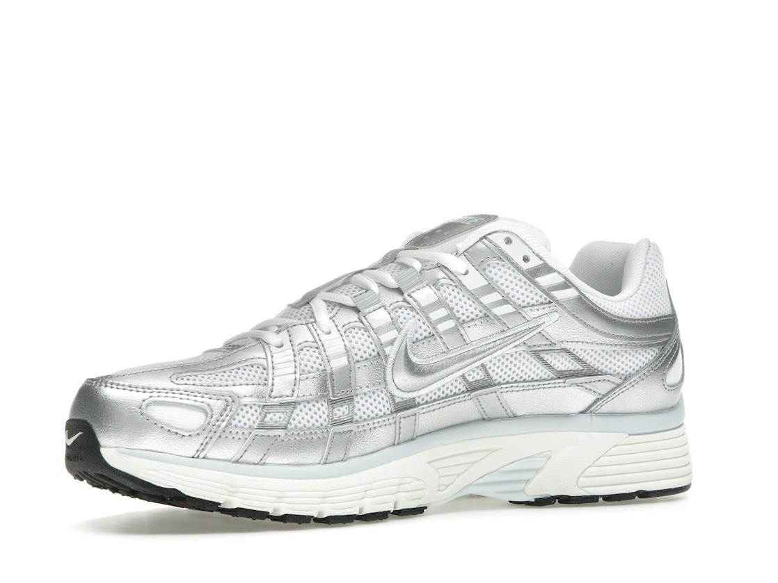 Vue 16 de Nike P-6000 White Blue Tint Sail Metallic Silver 