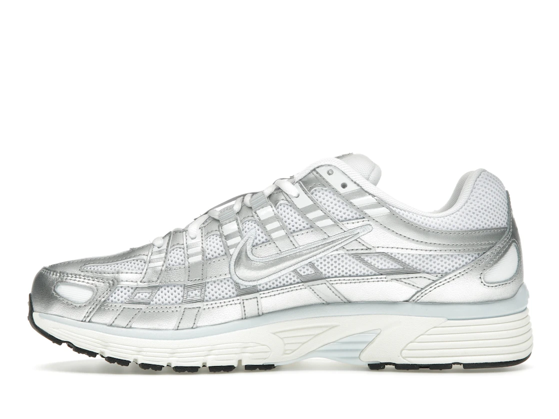 Vue 19 de Nike P-6000 White Blue Tint Sail Metallic Silver 