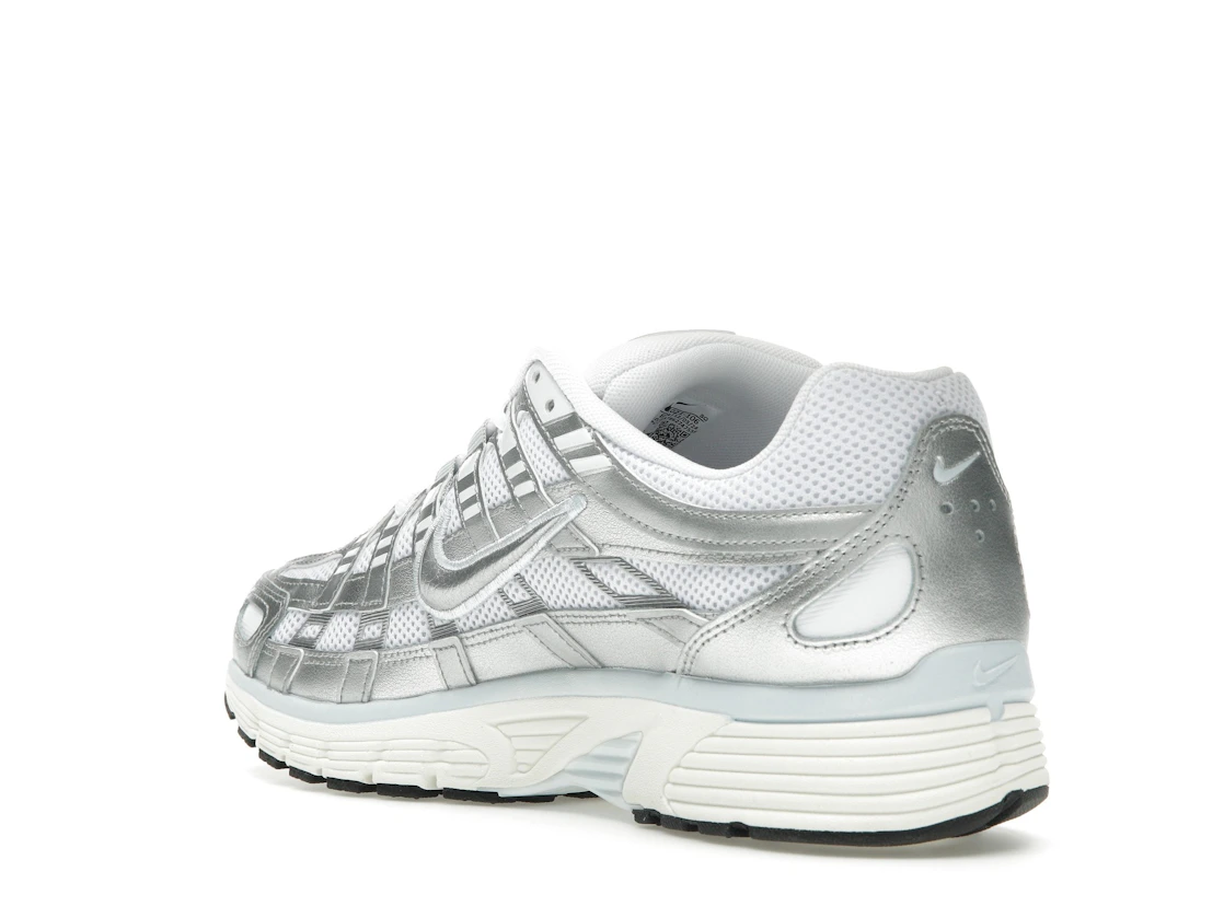 Vue 24 de Nike P-6000 White Blue Tint Sail Metallic Silver 