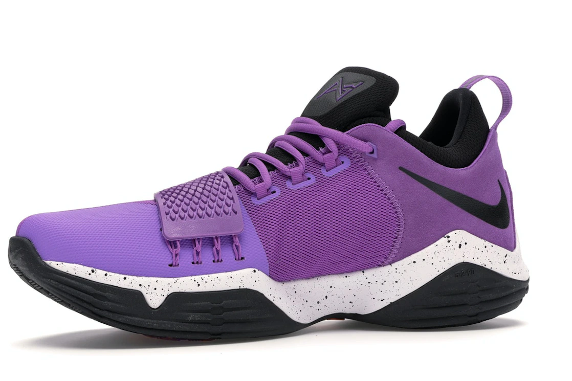 Vue 17 de Nike PG 1 Bright Violet