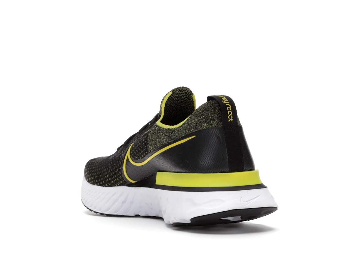 Vue 25 de Nike React Infinity Run Flyknit Black Sonic Yellow