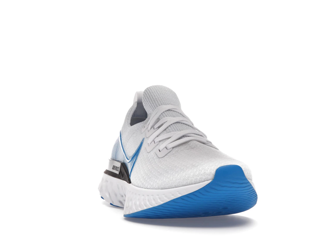 Vue 8 de Nike React Infinity Run Flyknit True White
