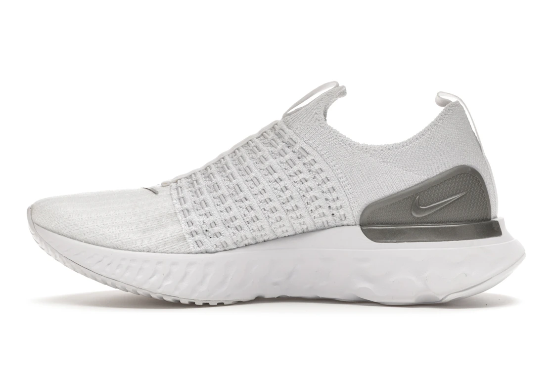 Vue 19 de Nike React Phantom Run Flyknit 2 White Pure Platinum 