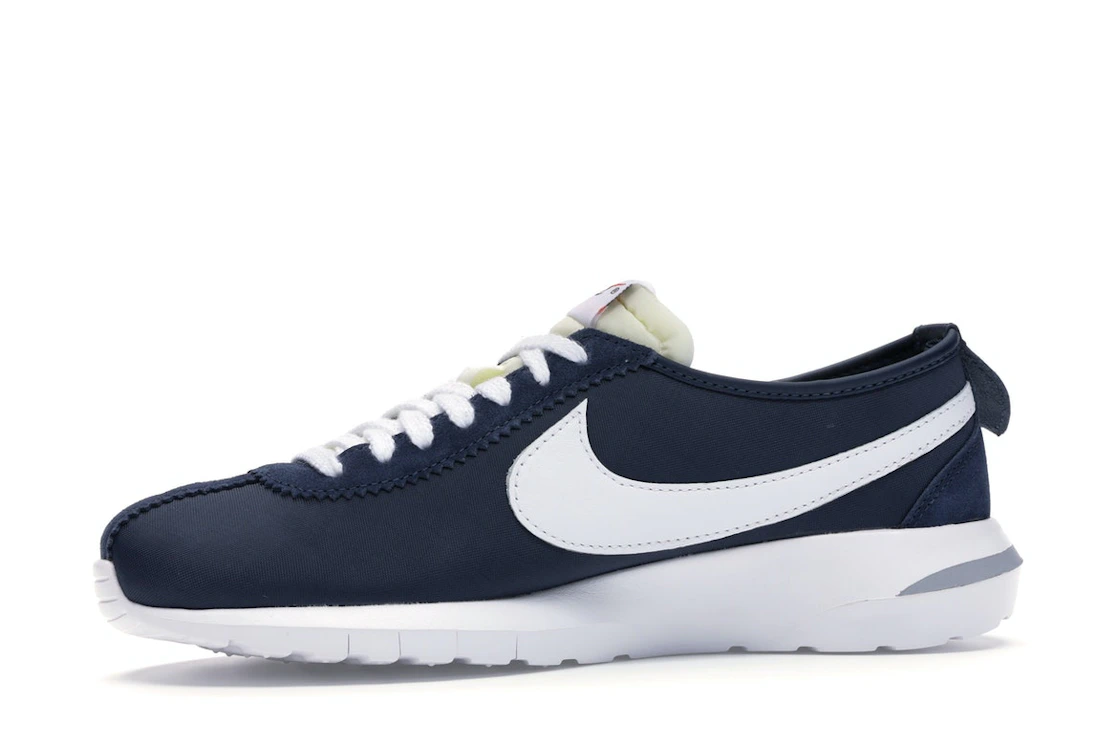 Vue 17 de Nike Roshe Run Fragment Cortez Obsidian
