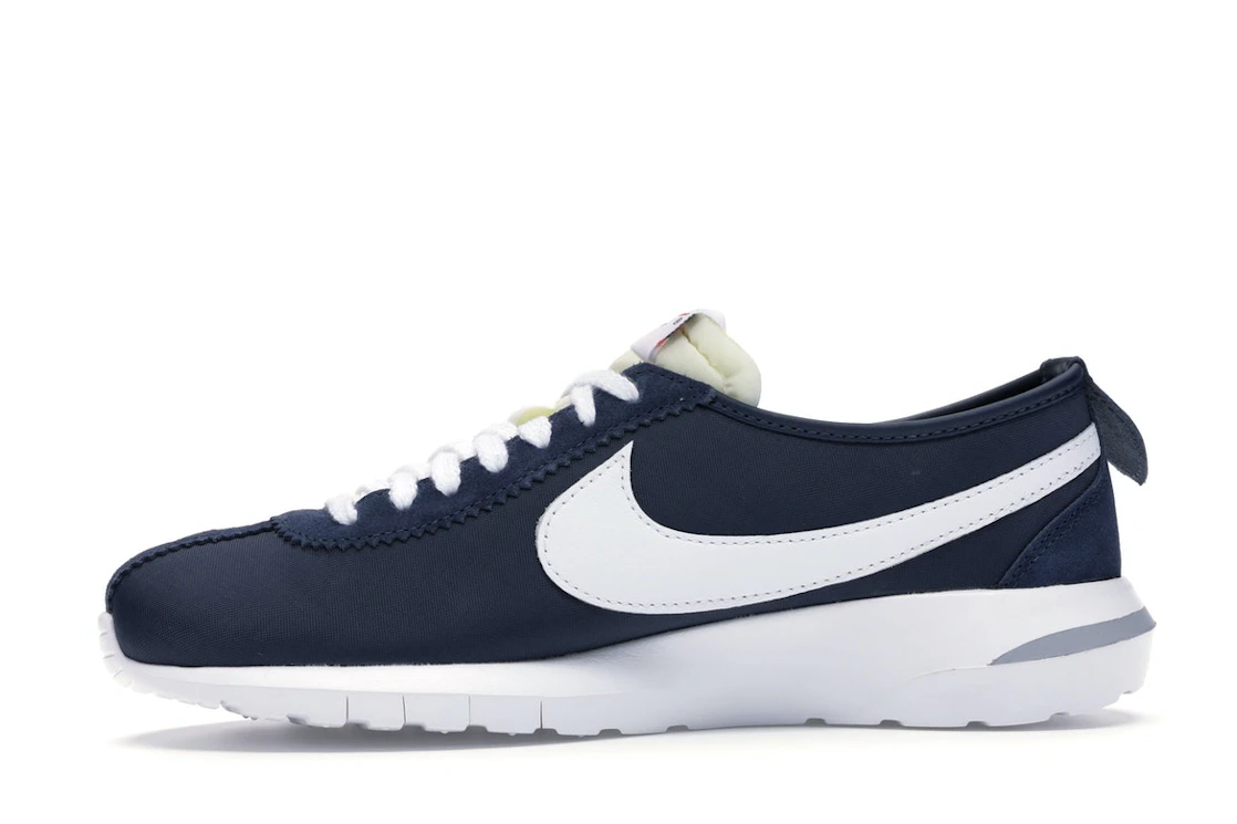 Vue 18 de Nike Roshe Run Fragment Cortez Obsidian