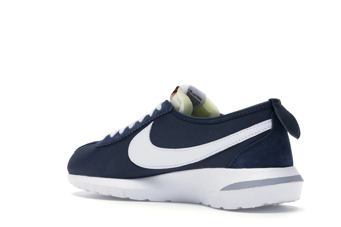 Vue 23 de Nike Roshe Run Fragment Cortez Obsidian