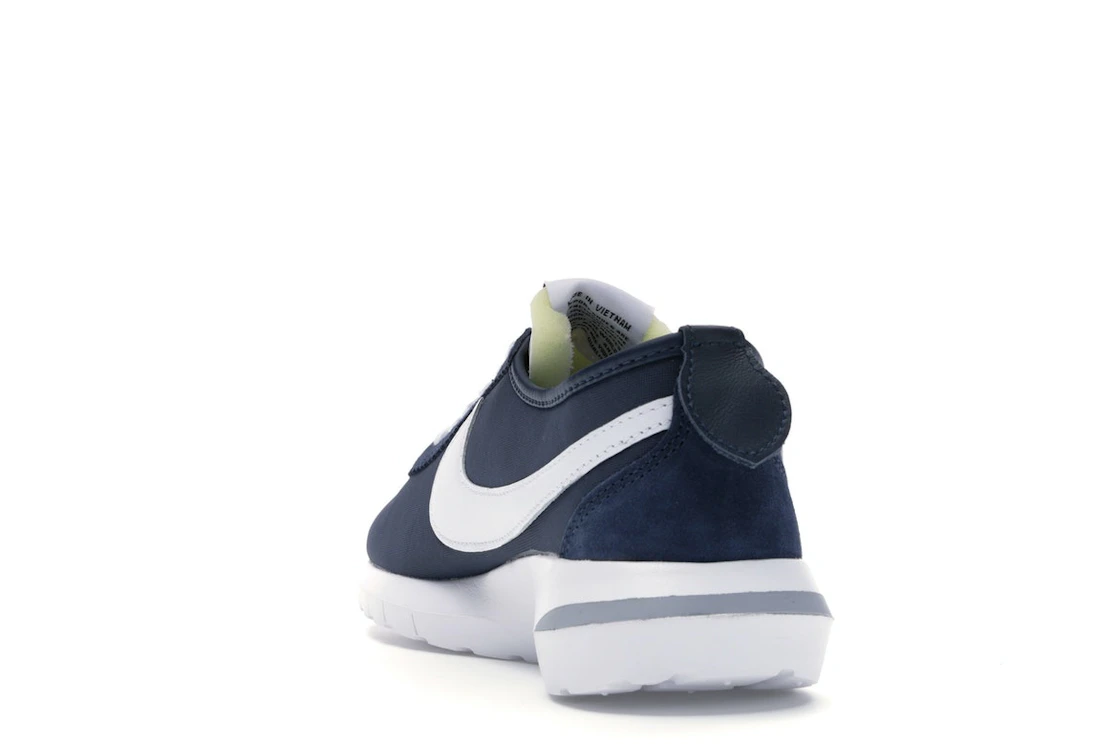 Vue 26 de Nike Roshe Run Fragment Cortez Obsidian