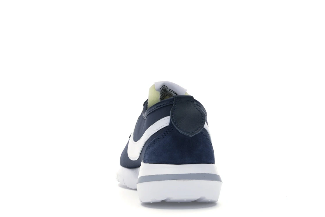 Vue 27 de Nike Roshe Run Fragment Cortez Obsidian