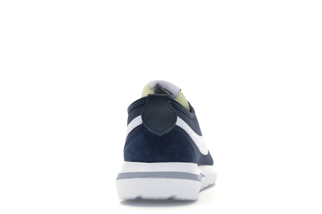Vue 28 de Nike Roshe Run Fragment Cortez Obsidian