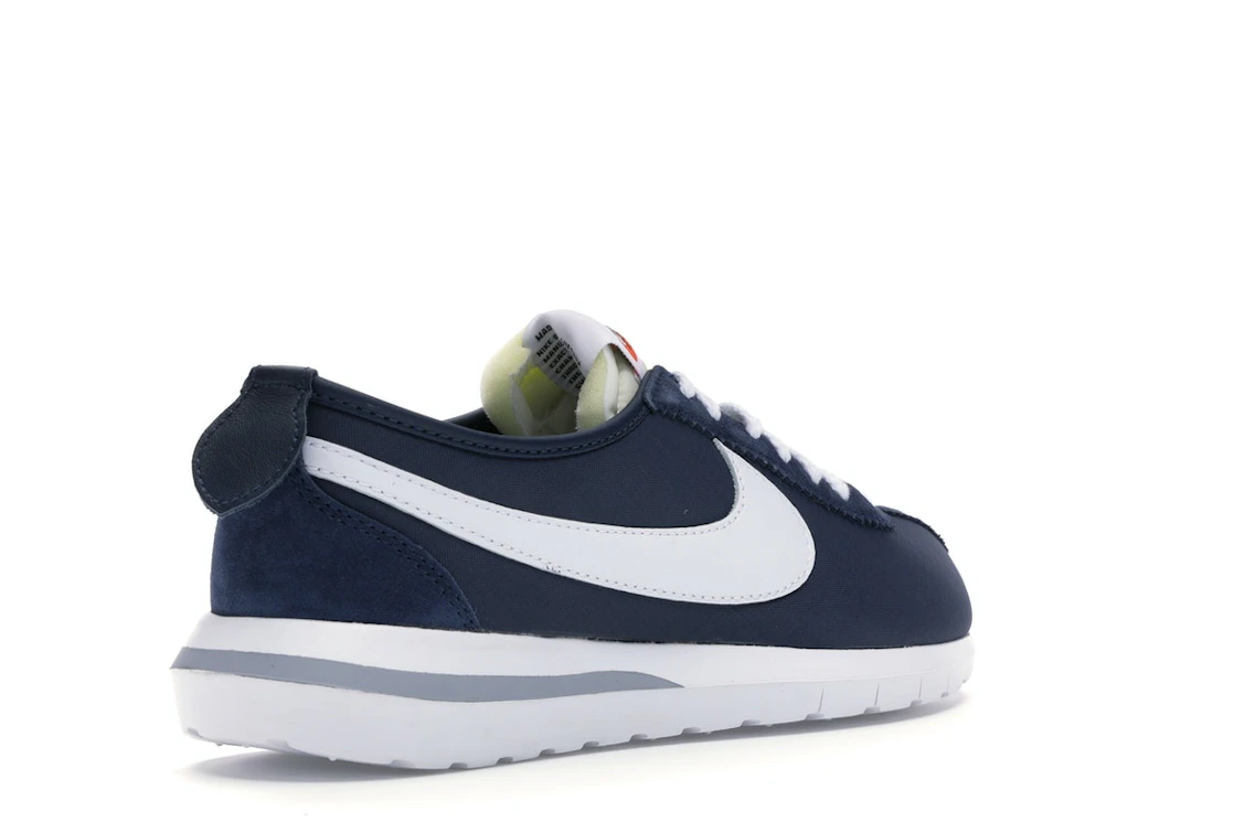 Vue 32 de Nike Roshe Run Fragment Cortez Obsidian