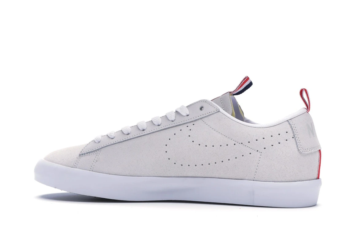 Vue 21 de Nike SB Blazer Low Call Me 917 Summit White