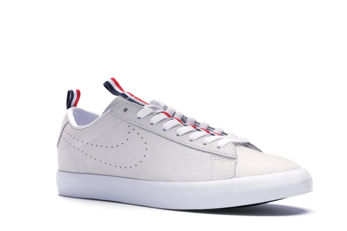 Vue 5 de Nike SB Blazer Low Call Me 917 Summit White