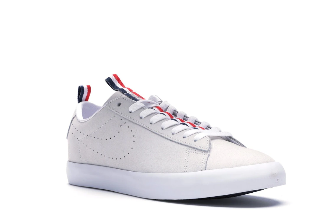 Vue 6 de Nike SB Blazer Low Call Me 917 Summit White