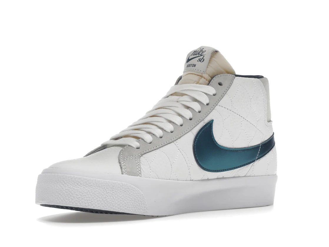 Vue 15 de Nike SB Blazer Mid Eric Koston