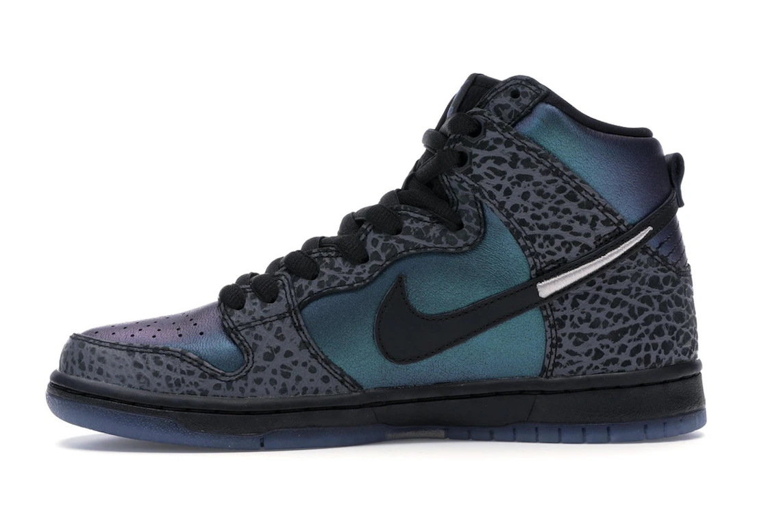 Vue 19 de Nike SB Dunk High Black Sheep Hornet (Special Packaging)