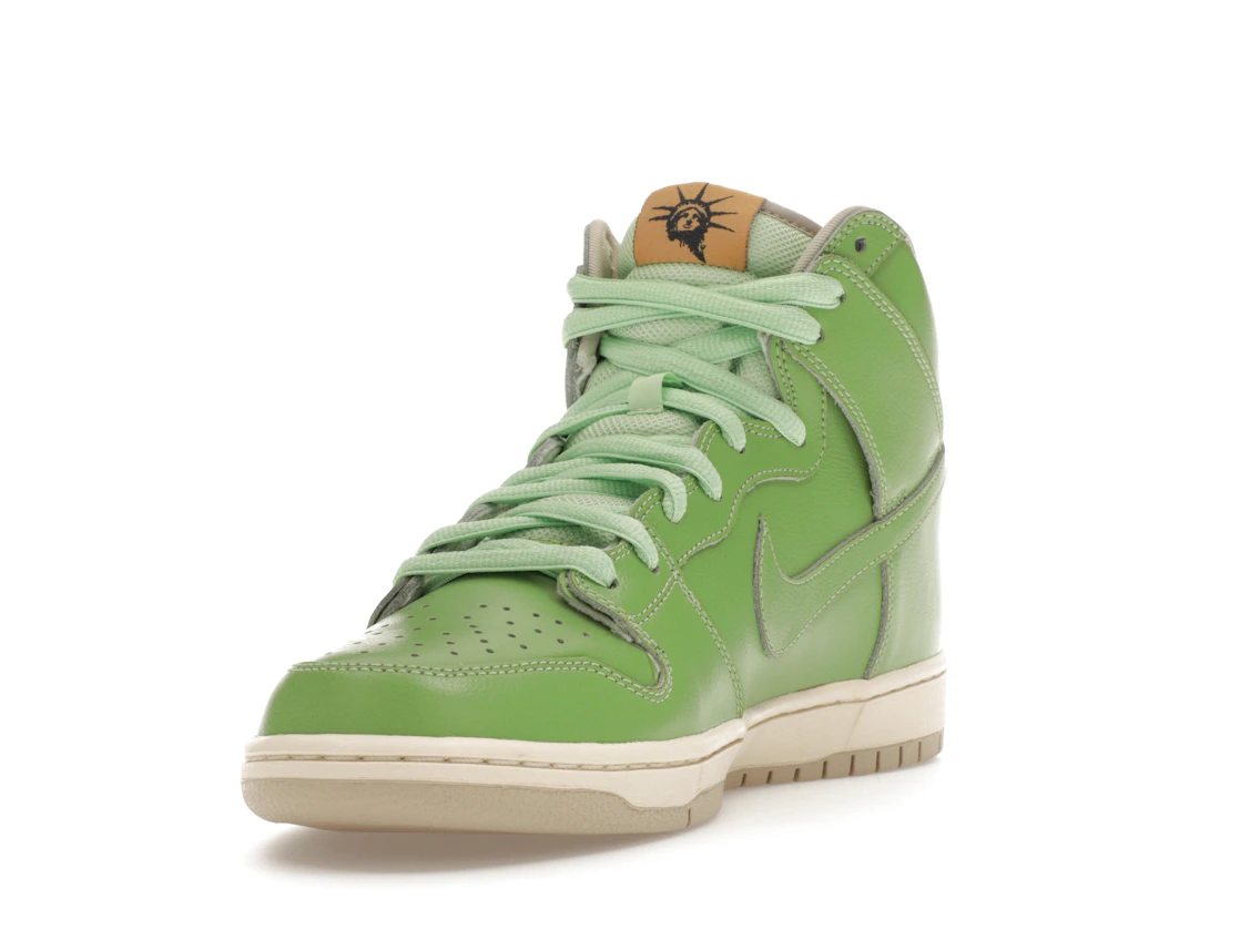Vue 13 de Nike SB Dunk High Statue of Liberty
