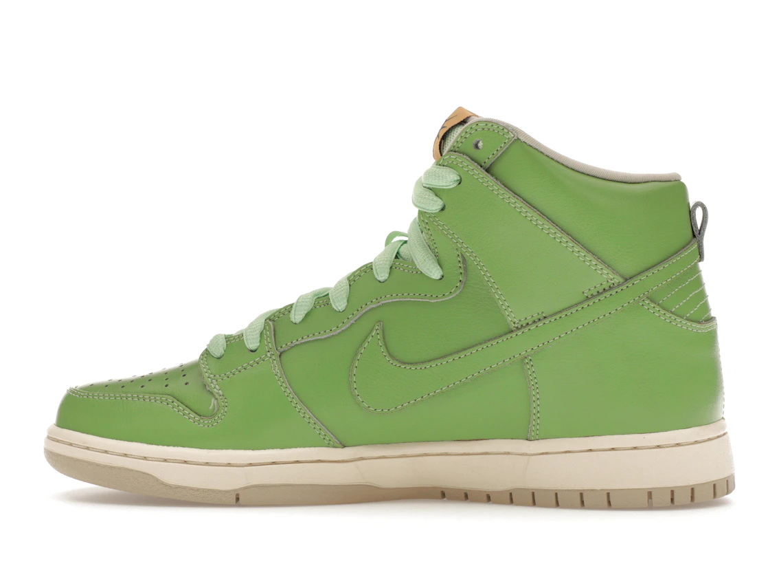 Vue 20 de Nike SB Dunk High Statue of Liberty