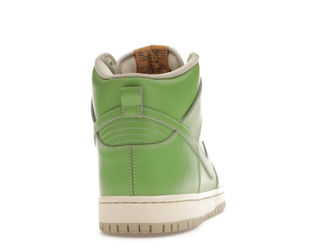 Vue 29 de Nike SB Dunk High Statue of Liberty