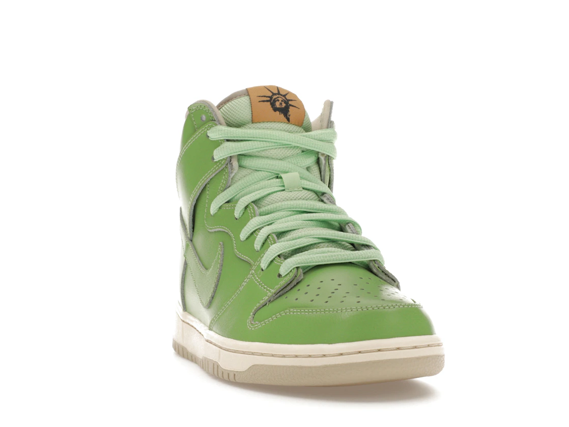 Vue 8 de Nike SB Dunk High Statue of Liberty