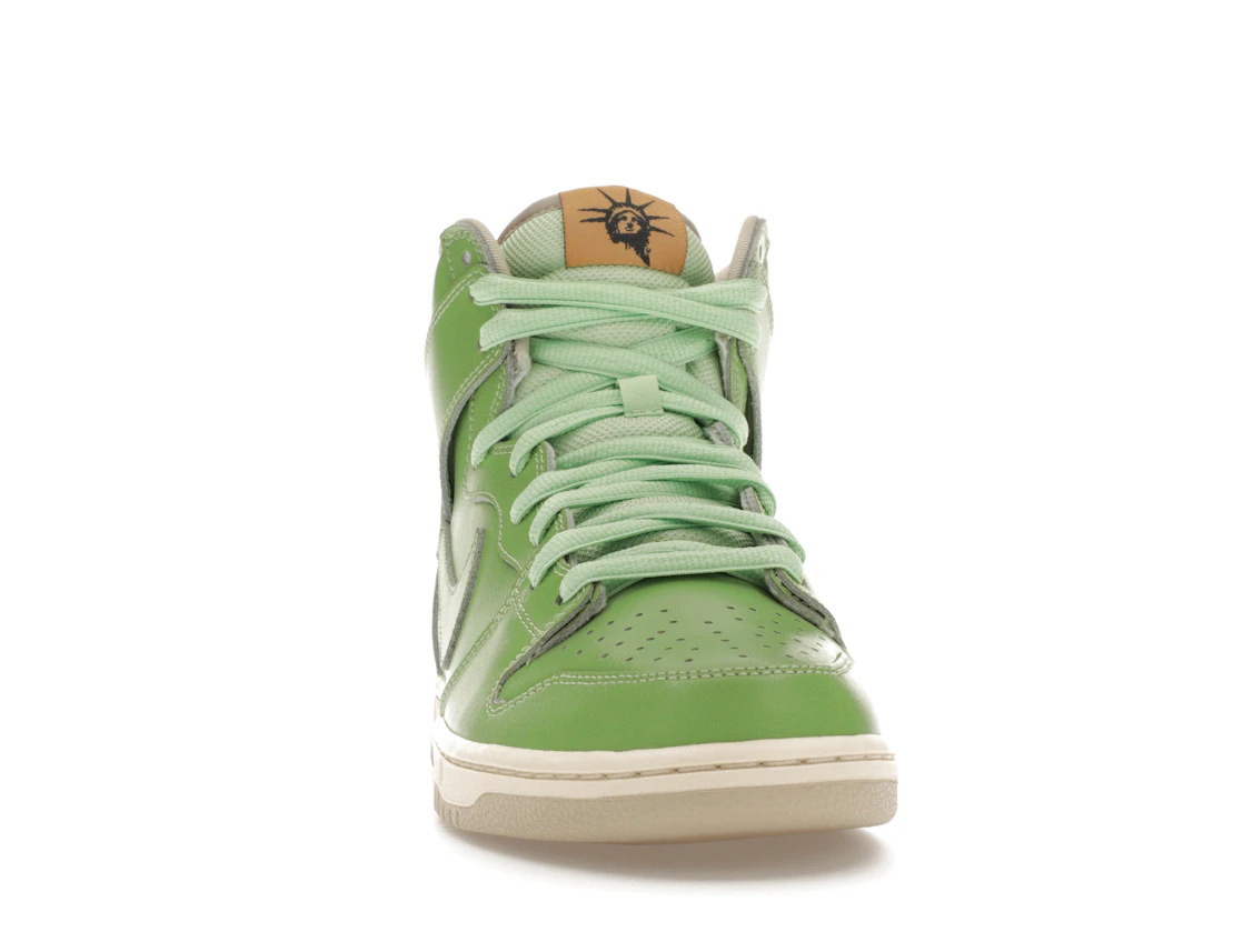 Vue 9 de Nike SB Dunk High Statue of Liberty