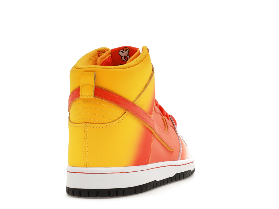 Vue 30 de Nike SB Dunk High Sweet Tooth Candy Corn